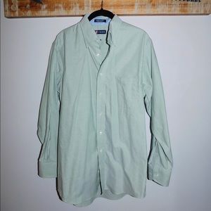 Men’s light green button down long sleeve shirt